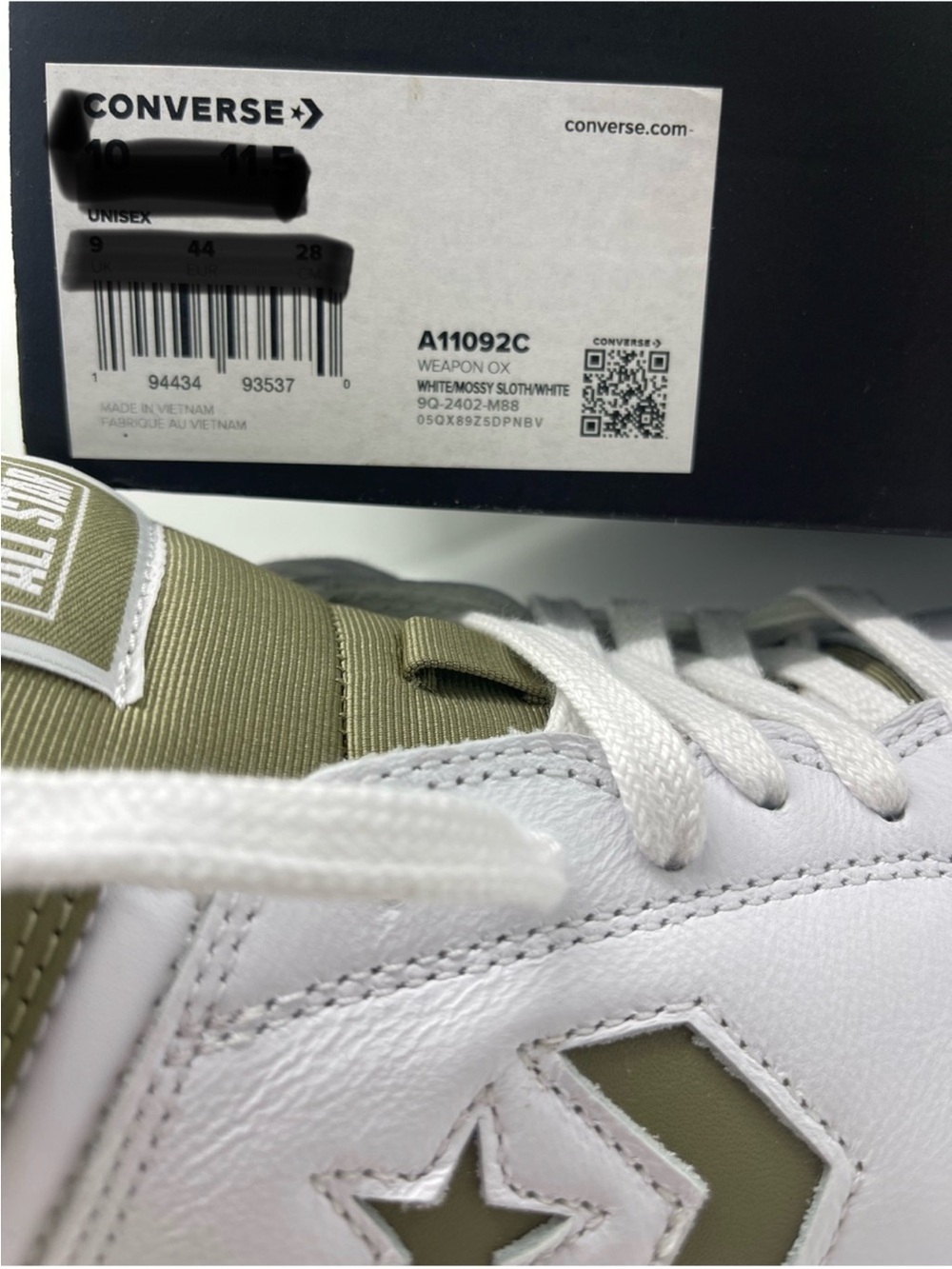 Converse •Men’s Sz 10 A11092C WEAPON OX
WHITE/MOSSY SLOTH/WHITE Athletic Sneaker - Picture 16 of 16
